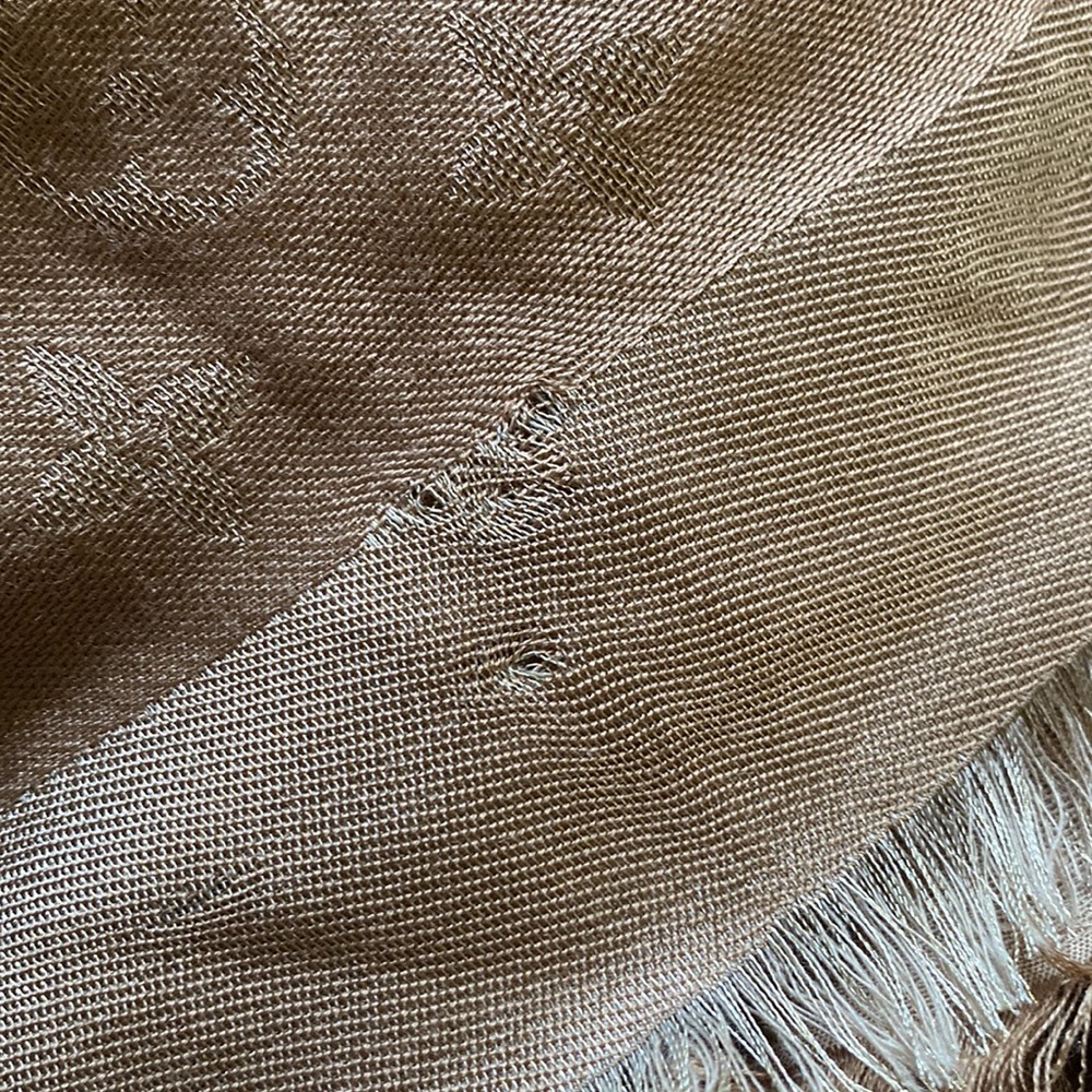 Louis Vuitton silk pashmina - Picture 7 of 7